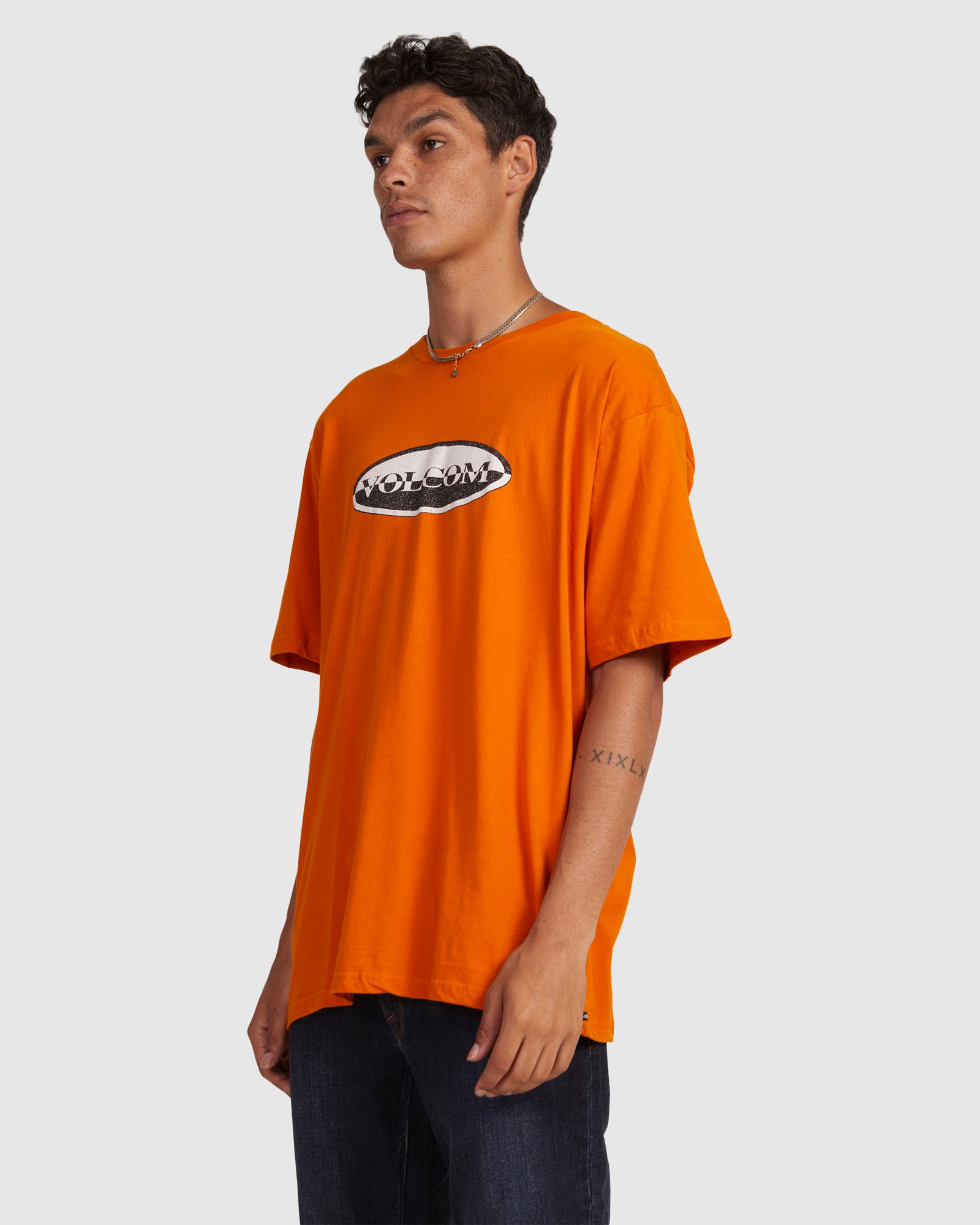 Men's Comfortable Ovoid Short-Sleeve T-Shirt for All Seasons