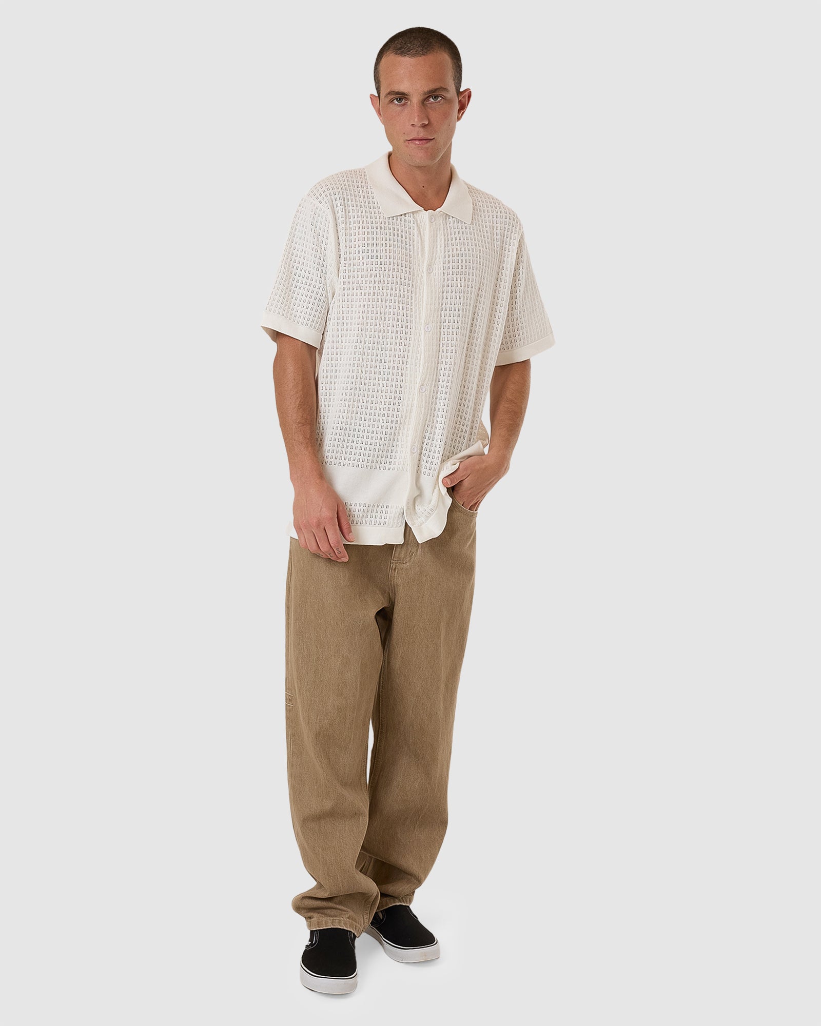 Men's Soft Knit Bowling Shirt for a Timeless Paradise Look