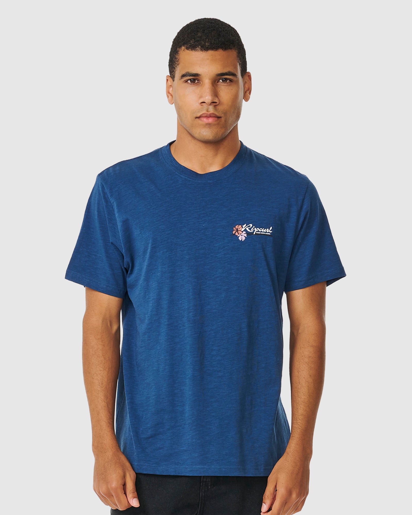 Men's Comfortable Mod Tropics Dreaming Printed T-Shirt