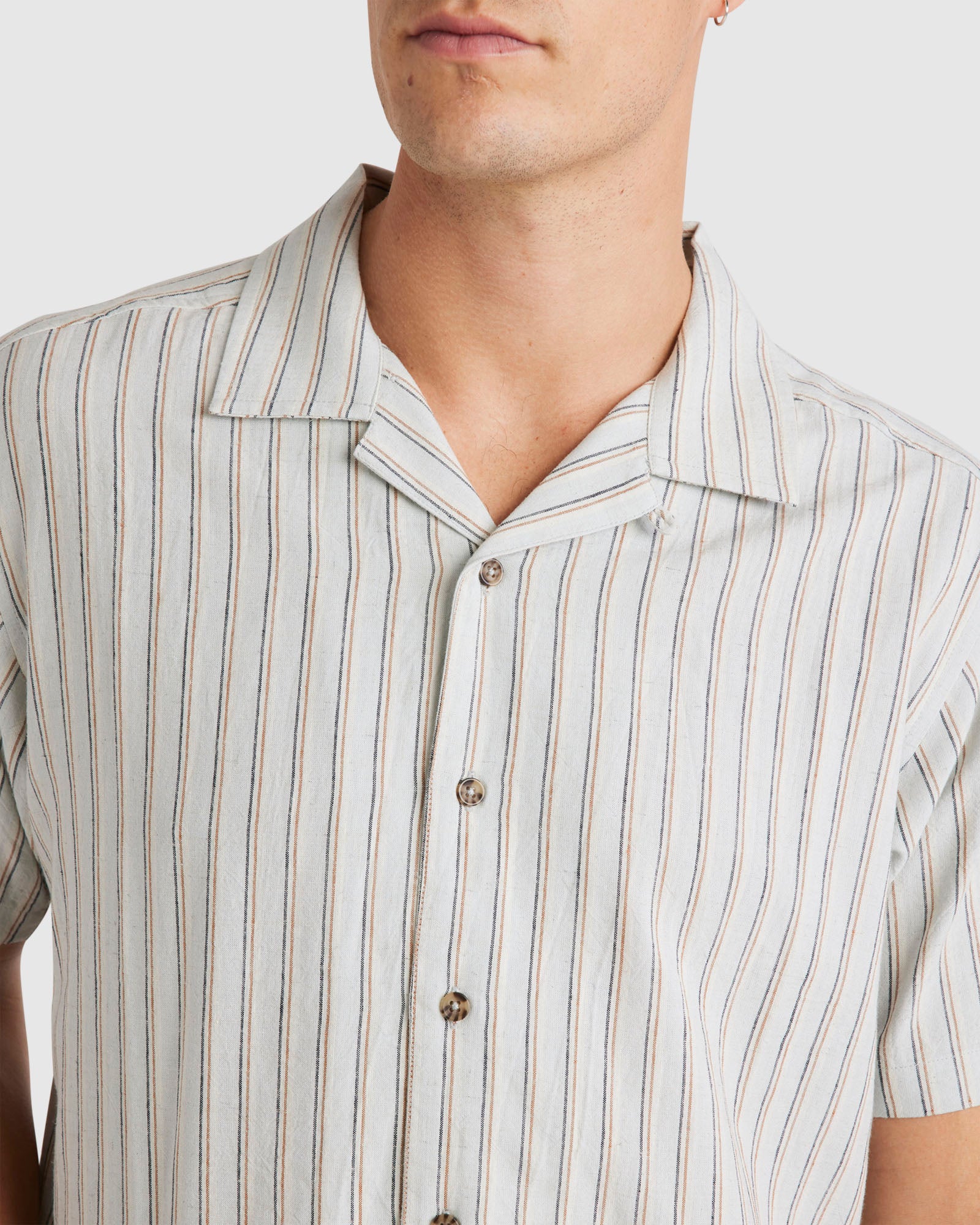 Men's Comfortable Crinkle Cotton Striped Button - Down Shirt