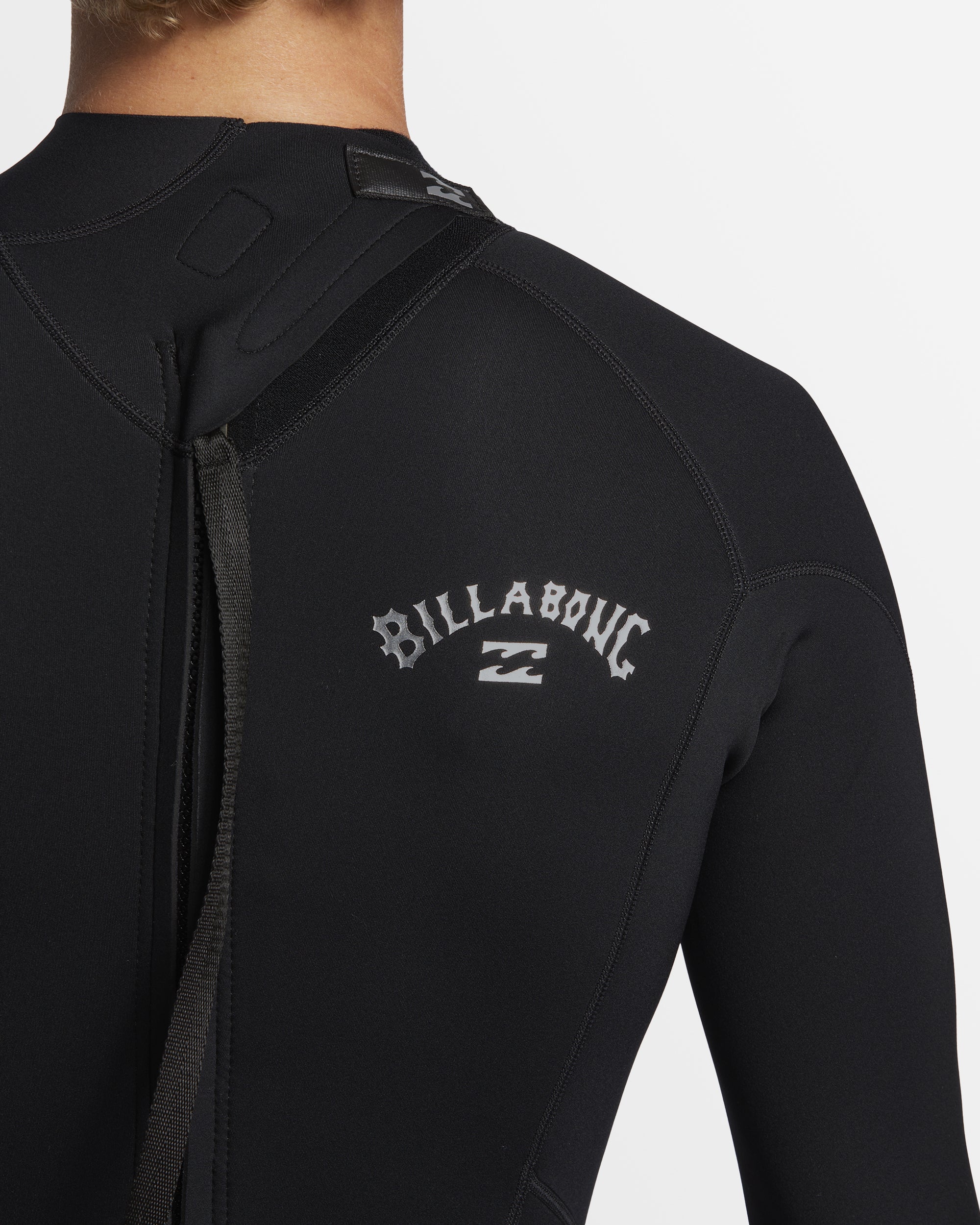 Men's 3/2mm Foil Back Zip Surfing Wetsuit for High - Performance Surfing Sessions