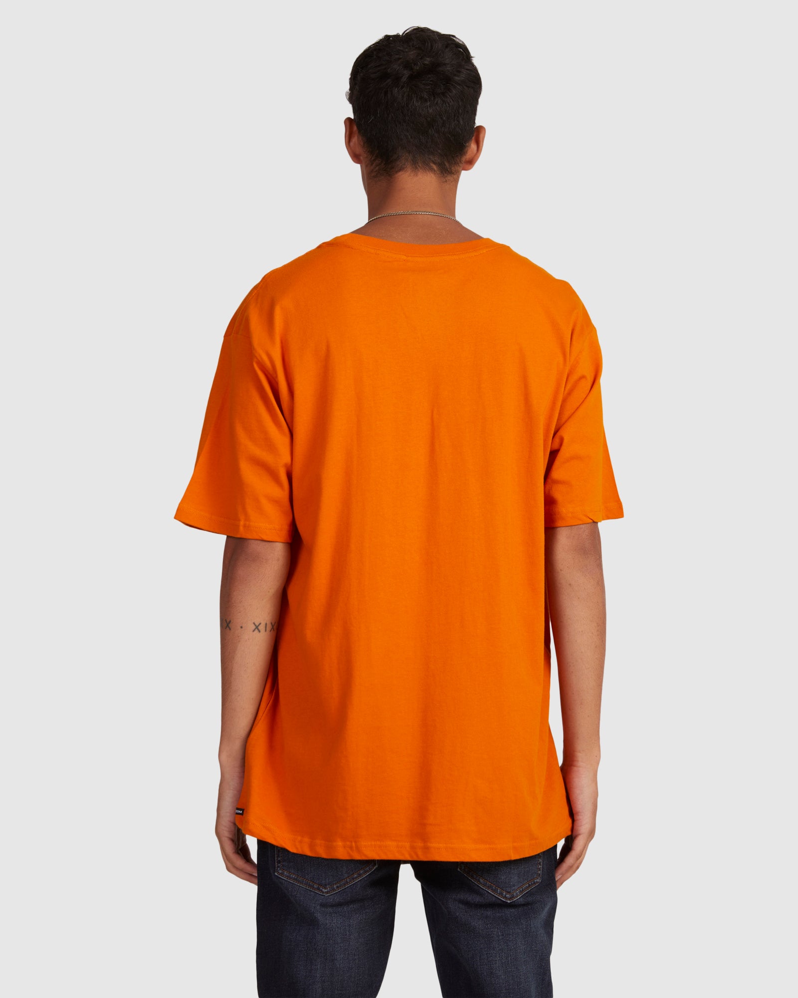 Men's Comfortable Ovoid Short-Sleeve T-Shirt for All Seasons